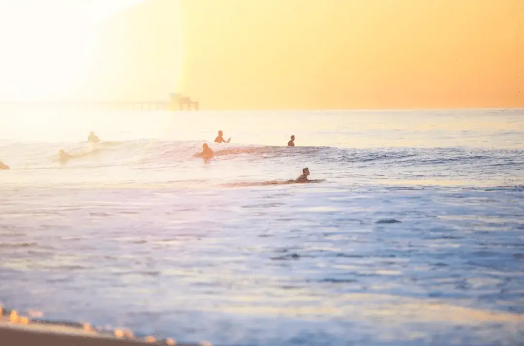 porque que os surfistas são felizes